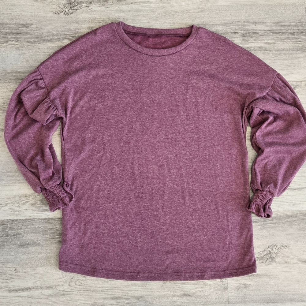 Women's Long Sleeve Ruffle Shirt Medium